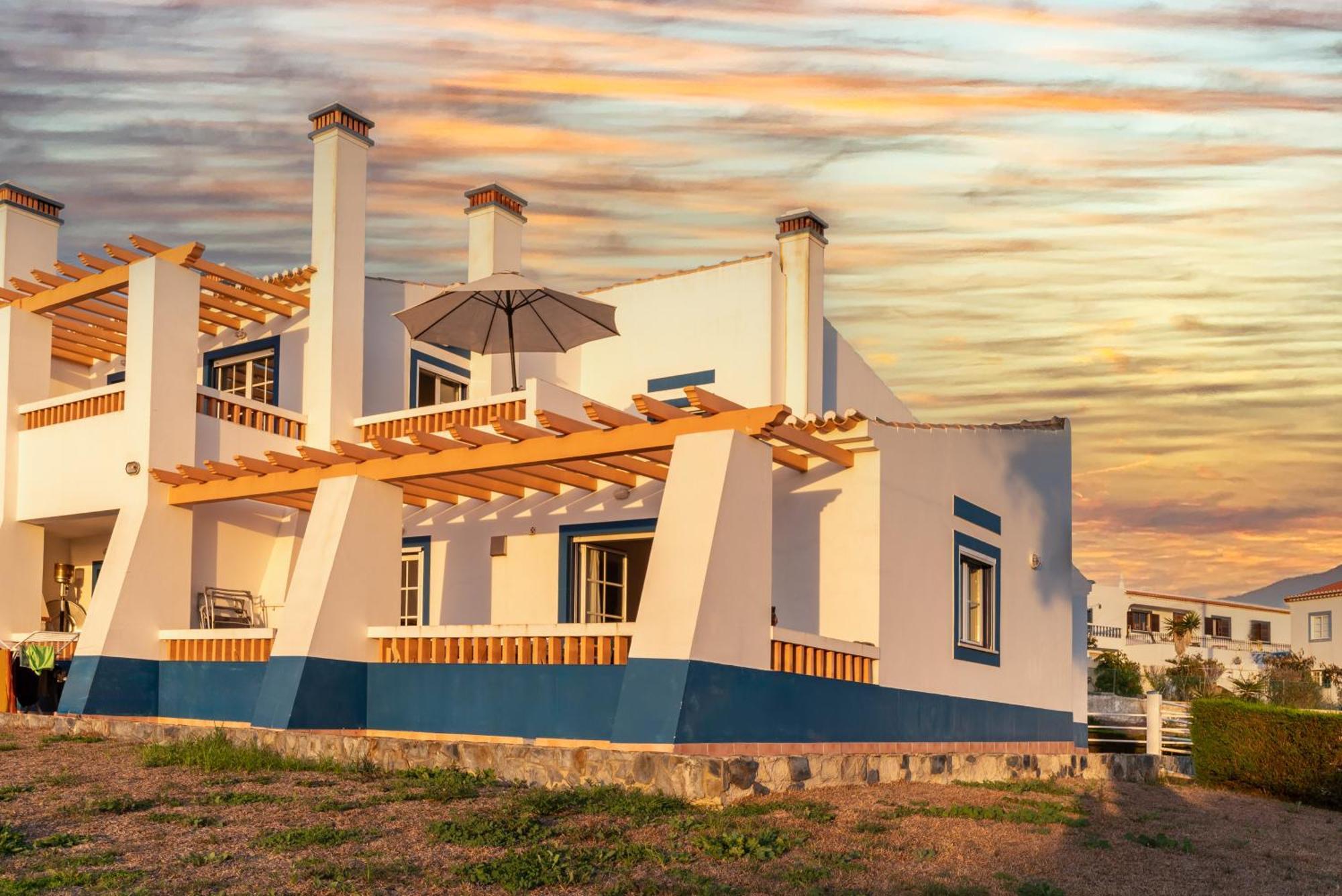 Sweet Home Arrifana // Beachhouse Arrifana Strand Exterior foto